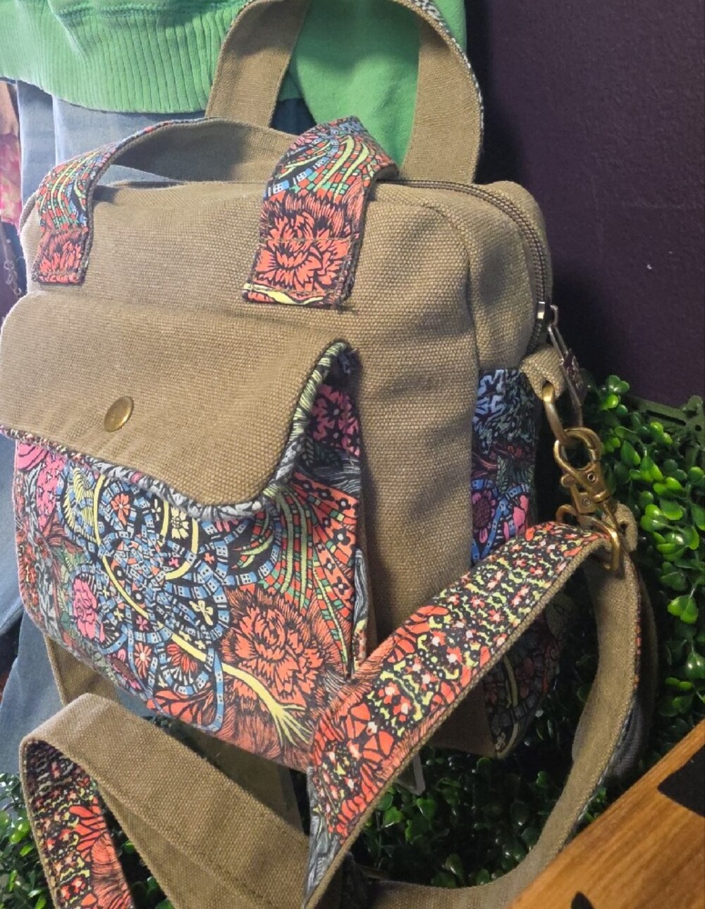 Black Butterfly Brand Neon Floral Canvas Satchel Bag With Removeable Crossbody - Picture 4 of 12